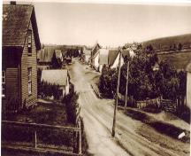 Hunter River in 1909 with house in upper right; Public Archives of Canada - PA 45217