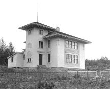 Historic photograph of the residence at 214 West 6th Street; North Vancouver Museum and Archives, #350