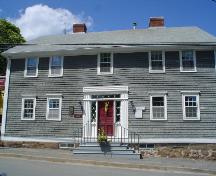 Solomon House, Old Town Lunenburg, south façade, 2004; Heritage Division, Nova Scotia Department of Tourism, Culture & Heritage, 2004