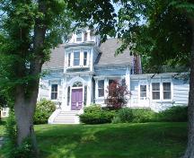 Wilson House, Old Town Lunenburg, front façade, 2004; Heritage Division, Nova Scotia Department of Tourism, Culture & Heritage, 2004