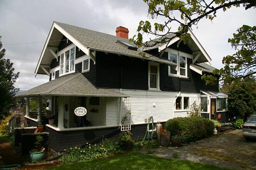 Exterior oblique view