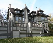 Rear elevation, from the north, of the Fortune Residence, Winnipeg, 2007; Historic Resources Branch, Manitoba Culture, Heritage, Tourism and Sport, 2007