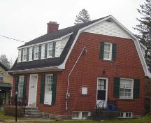 Featured is the gambrel roof with shed dormers, 2007.; Lindsay Benjamin, 2007.