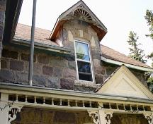 Mur (détail) de la maison Young, région de Cypress River, 2006; Historic Resources Branch, Manitoba Culture, Heritage, Tourism and Sport, 2006