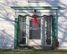 Front door detail, Lorne Smith House, Southampton, NS, 2009.; Heritage Division, NS Dept of Tourism, Culture and Heritage, 2009
