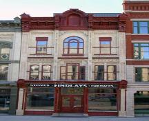 Primary elevation, from the east, of the Hochman Building, Winnipeg, 2006; Historic Resources Branch, Manitoba Culture, Heritage, Tourism and Sport, 2006
