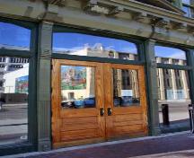 Detail view of the Drake Hotel, Winnipeg, 2006; Historic Resources Branch, Manitoba Culture, Heritage, Tourism and Sport, 2006