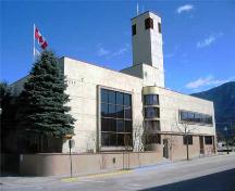 Exterior view of Revelstoke City Hall, 2004; City of Revelstoke, 2004