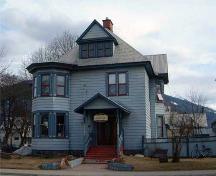 Exterior view of the McCarty House, 2004; City of Revelstoke, 2004