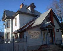 Exterior view of the McCarty House, 2004; City of Revelstoke, 2004