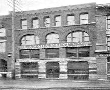 Exterior historic view of the Martin and Robinson Warehouse; Parr and Fee, "Vancouver of Today Architecturally," 1900