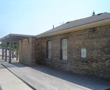 Of note is the addition on the east elevation of the house.; Martina Braunstein, 2007.