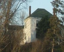 Side elevation, A.T. Seaman House, Minudie, NS, 2009.; Heritage Division, NS Dept of Tourism, Culture and Heritage, 2009