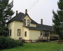 View of CNR Station House and Grounds from street, 2004; Government of Saskatchewan, Lisa Dale-Burnett, 2004