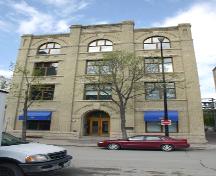 Primary elevation, from the south, of the Marshall-Wells Building, Winnipeg, 2006; Historic Resources Branch, Manitoba Culture, Heritage, Tourism and Sport, 2006