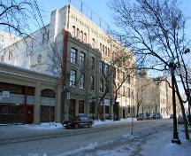 Primary elevation, from the southwest, of the MacKenzie Block (the four-bay section on the left-hand side of the complex, adjoining the Swiss Building), Winnipeg, 2007; Historic Resources Branch, Manitoba Culture, Heritage, Tourism and Sport, 2007