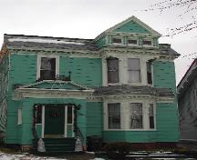 Cette photographie montre la vue globale de l'édifice, 2005; City of Saint John