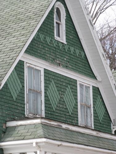 Showing diamond shingle patterns