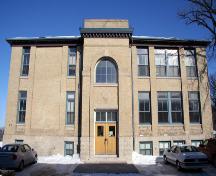 Façade principale - du sud de l'école Julia Clark, Winnipeg, 2007; Historic Resources Branch, Manitoba Culture, Heritage, Tourism and Sport, 2007