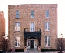 General view of the Ridout Street Complex, showing the Anderson Residence.; Parks Canada Agency / Agence Parcs Canada.