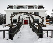 View of the main entrance to the Trappist Monastery Guest House, Winnipeg, 2005; Historic Resources Branch, Manitoba Culture, Heritage, Tourism and Sport, 2005