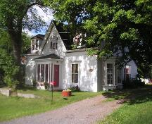 Front and south elevations, Jost House, Guysborough, Nova Scotia, 2006.; Heritage Division, NS Dept. of Tourism, Culture and Heritage, 2006.