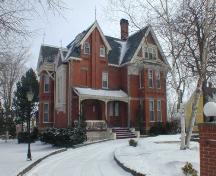 80-82 Victoria Street, Annapolis Royal, south elevation, 2005; Heritage Division, NS Dept. of Tourism, Culture and Heritage, 2005