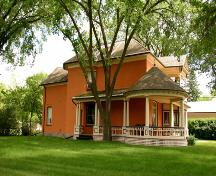 Façade sud-ouest de la maison Hay, Killarney, 2006; Historic Resources Branch, Manitoba Culture, Heritage, Tourism and Sport,2006