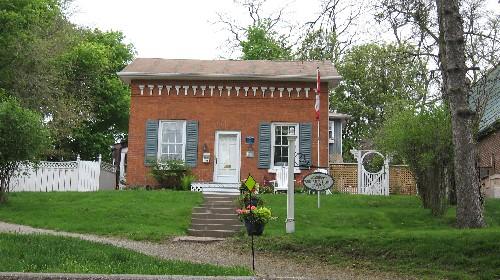 Facade, Abigail Street House, 2008