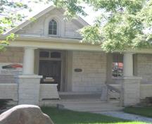 Of note is the gothic window in the front gable; Paul Dubniak, 2008.