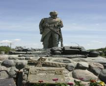Vue principale - de l'ouest du monument aux morts belge, Winnipeg, 2006; Historic Resources Branch, Manitoba Culture, Heritage and Tourism, 2006