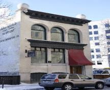 Primary elevation, from the northeast, of the Chatfield Distributors Building, Winnipeg, 2006; Historic Resources Branch, Manitoba Culture, Heritage and Tourism, 2006