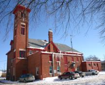 Façade arrière - du nord-ouest de la caserne de pompiers de Saint-Vital, Winnipeg, 2007; Historic Resources Branch, Manitoba Culture, Heritage and Tourism, 2007
