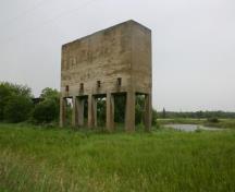 Façade principale - du sud-est de la carrière d'Oak Point, région d'Oak Point, 2009; Historic Resources Branch, Manitoba Culture, Heritage and Tourism, 2009