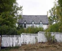 Vue d'ensemble - de l'est de la maison Firth, région de Lockport, 2007; Historic Resources Branch, Manitoba Culture, Heritage and Tourism, 2007