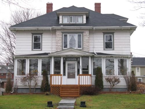 Showing south elevation