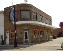 Of note are the strong horizontal lines.; City of Owen Sound, nd.
