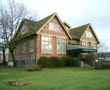 Exterior view of 1912 Municipal Hall, 2004; Donald Luxton and Associates, 2004
