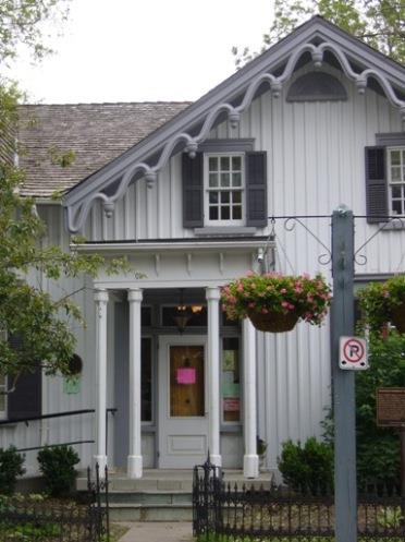 Front Entrance, Eckhardt-McKay House, 2008