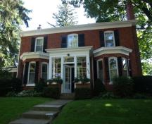 Featured is a Neoclassical Residence.; Kayla Jonas, 2008.