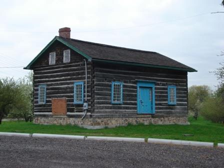 Leslie Log House