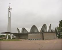 Photo de l’église Saint-Louis-de-Gonzague, prise en 2009; Bernard LeBlanc