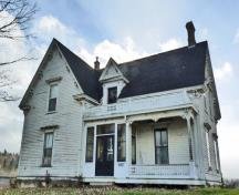 This image shows the house from the east. Six generations of the Wallace family have tilled this farm.; Village of Hillsborough
