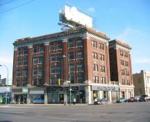 Exterior view of the front (north) and west facades, Casa Loma Buildng, Winnipeg, 2004; Historic Resources Branch, Manitoba Culture, Heritage and Tourism, 2004
