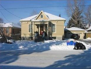 Facade, 151 Robert Street, 2008