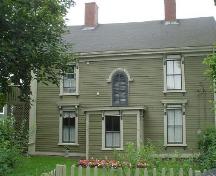 49 Cornwallis Street, Old Town Lunenburg, rear façade, 2004; Heritage Division, Nova Scotia Department of Tourism, Culture and Heritage, 2004