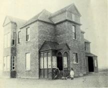 "Riverview" C.A. Magrath House Provincial Historic Resource, Lethbridge (circa 1892); Sir Alexander Galt Museum and Archives, 19841005002
