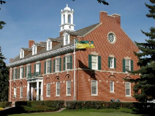 Weyburn Court House