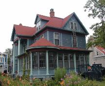 Side elevation, Local Women's Council House, Halifax, 2004.; HRM Planning & Development Services, Heritage Property Program, 2004.								
