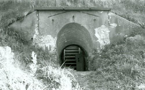 Entrée de la batterie inférieure